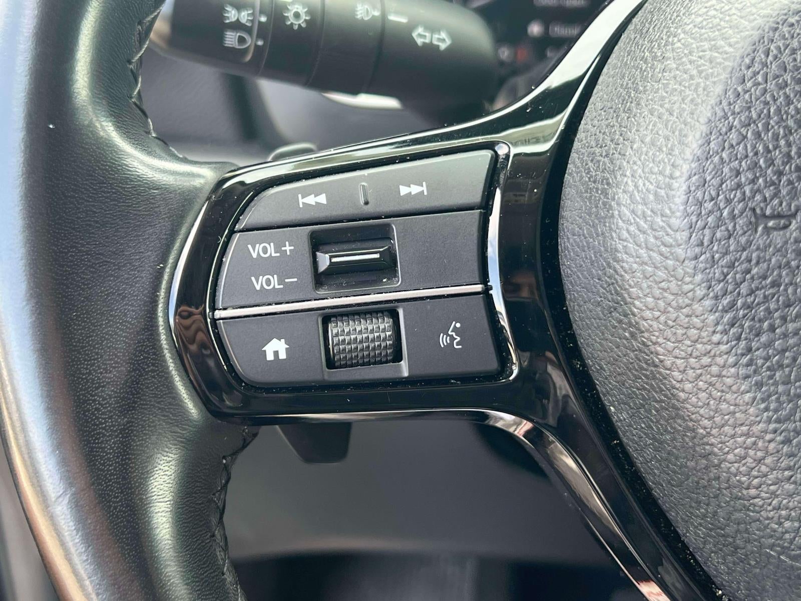 2023 Honda Pilot AWD EX-L 8 Passenger