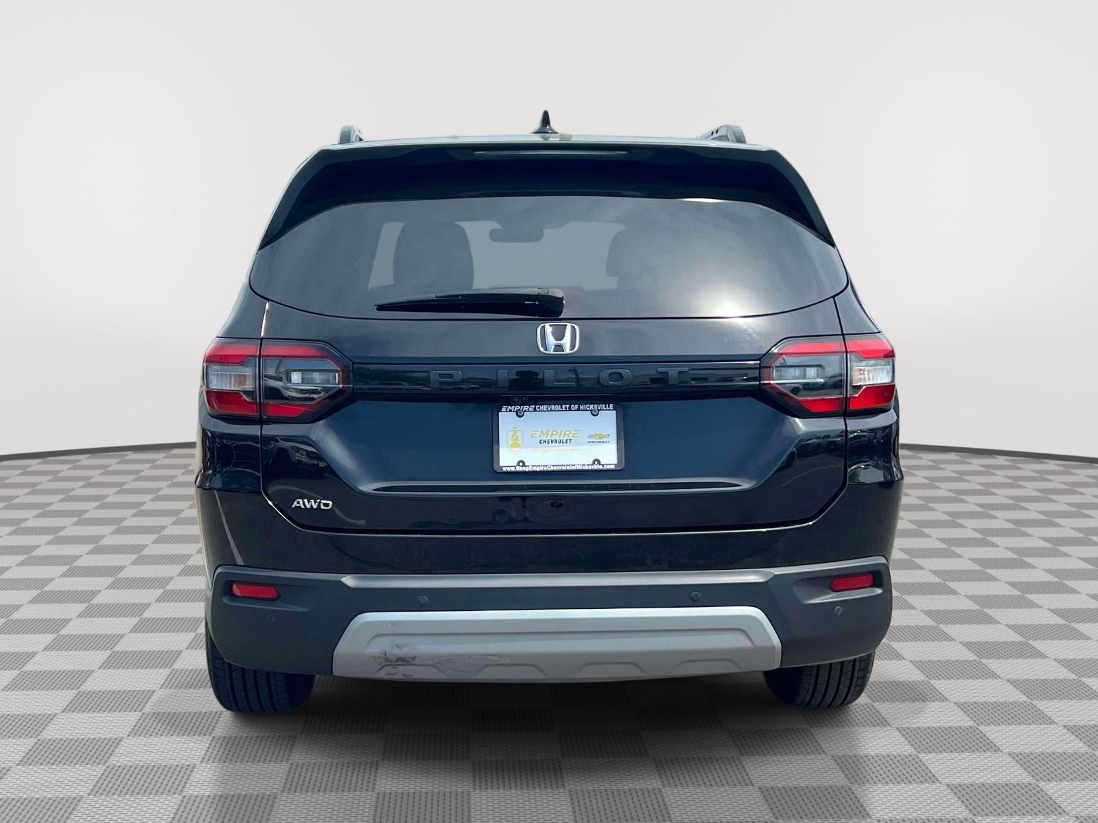 2023 Honda Pilot AWD EX-L 8 Passenger