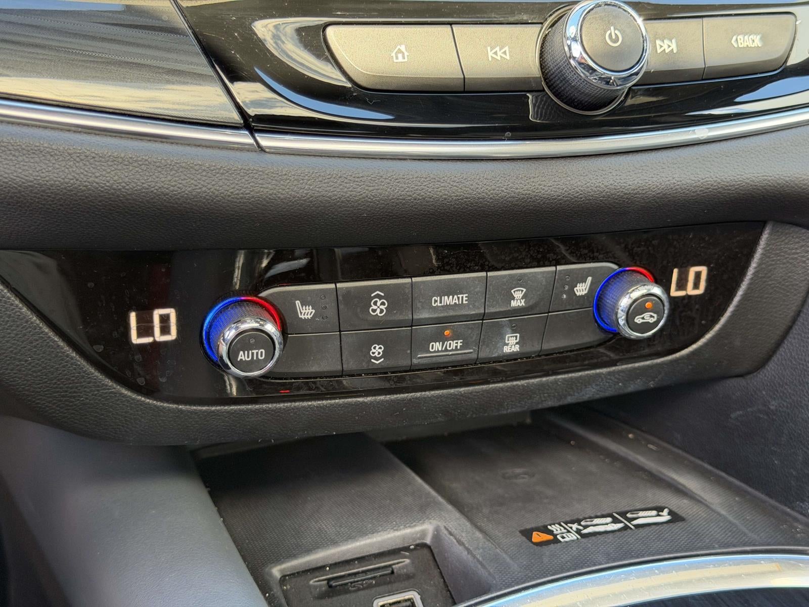 2024 Buick Enclave Essence AWD