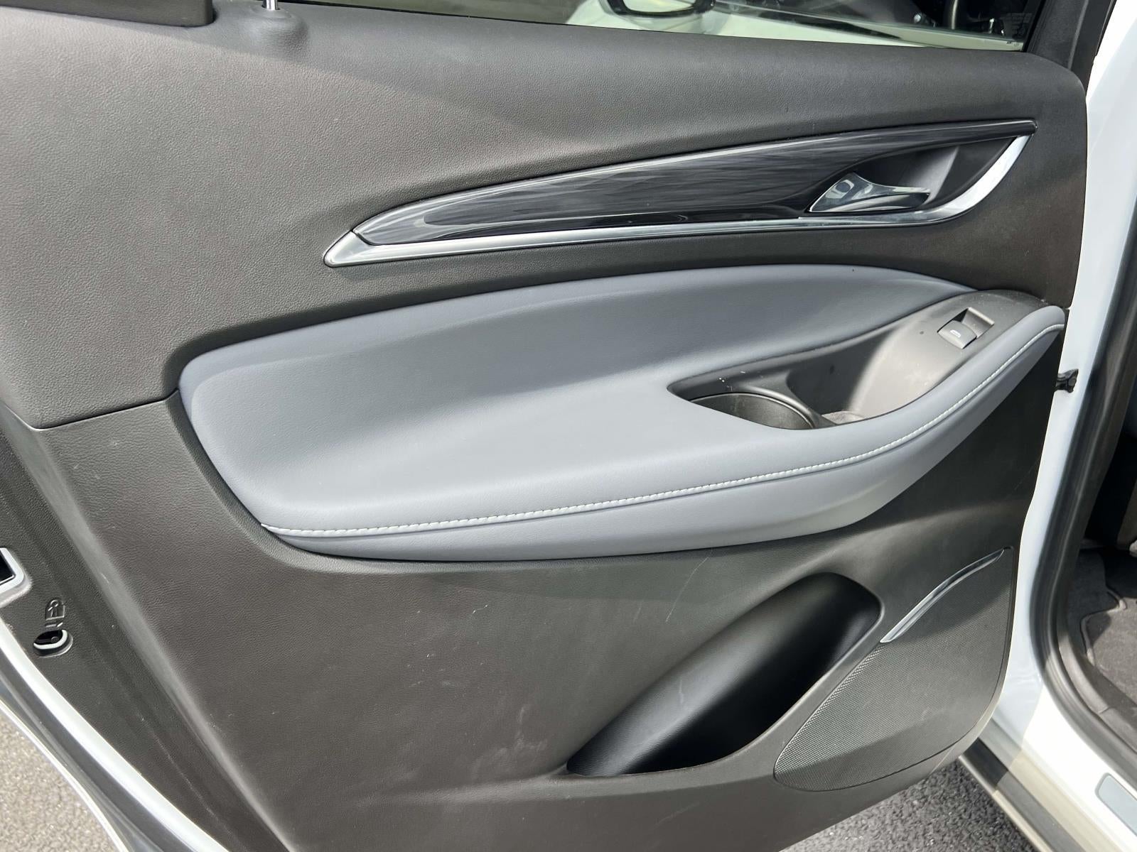 2023 Buick Enclave Essence AWD