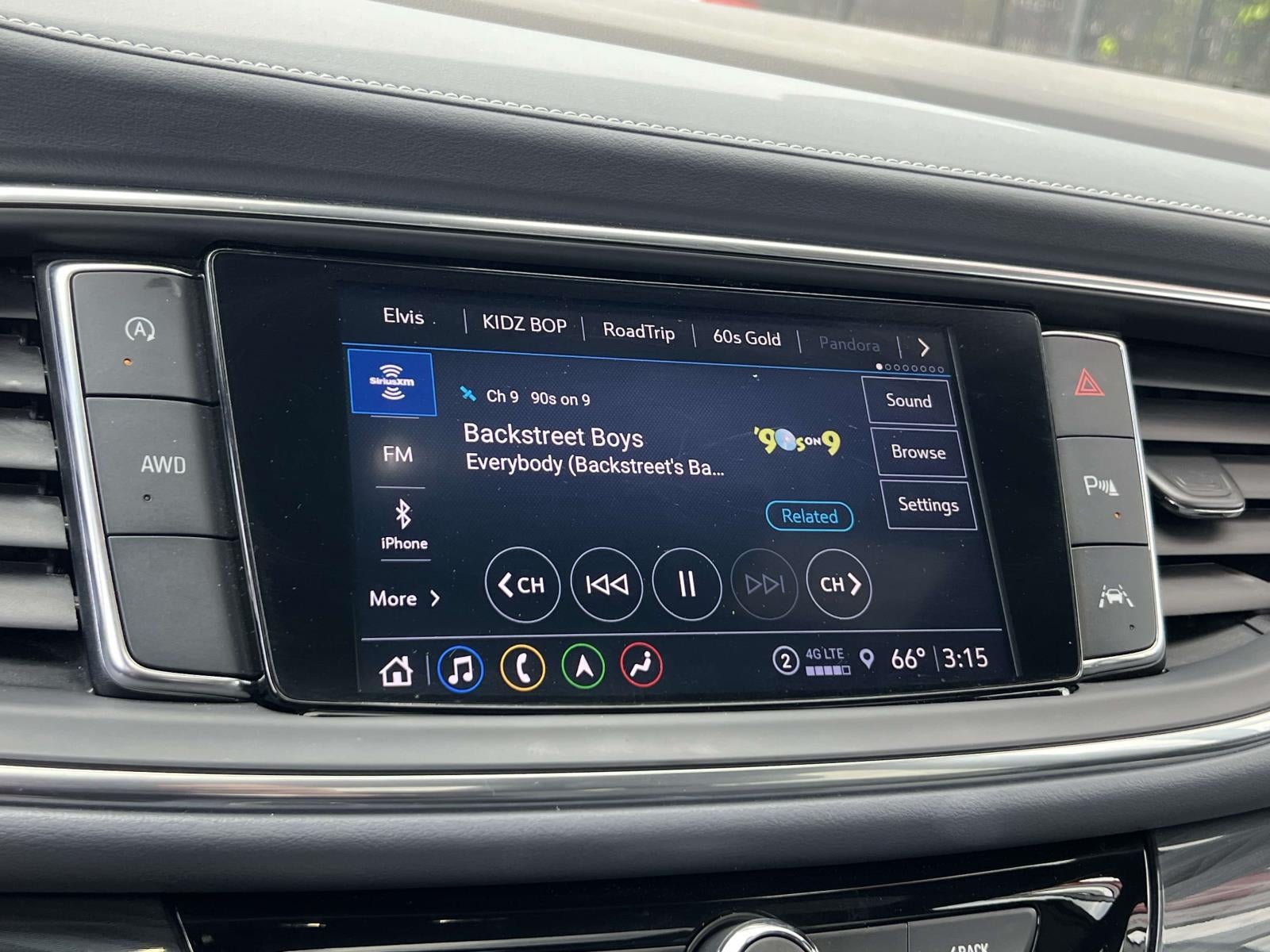 2023 Buick Enclave Essence AWD