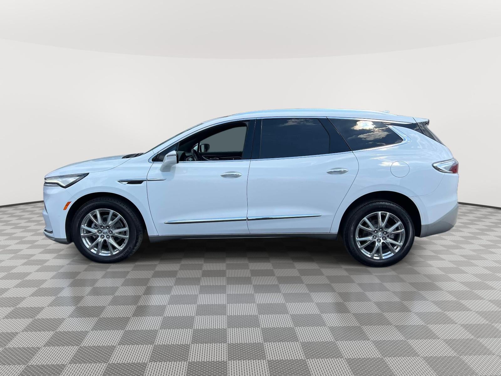 2023 Buick Enclave Essence AWD