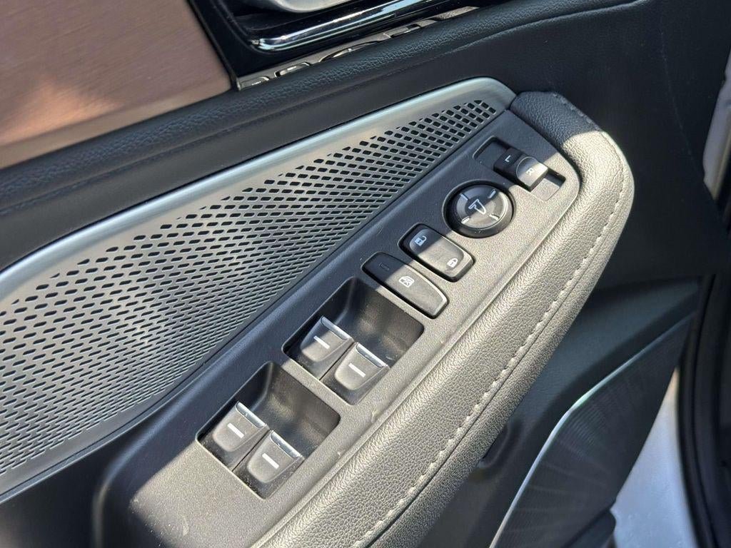 2022 Acura MDX Standard