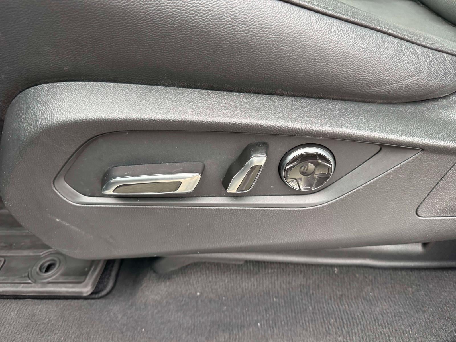 2022 Acura MDX Standard