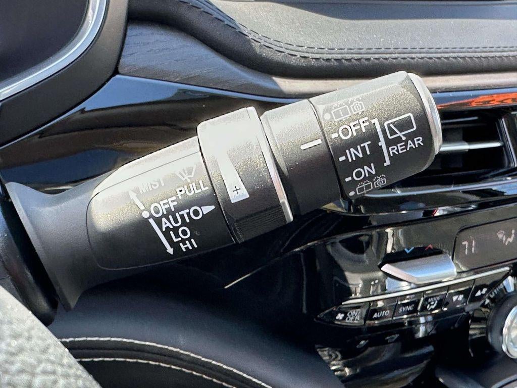 2023 Acura MDX Advance Package