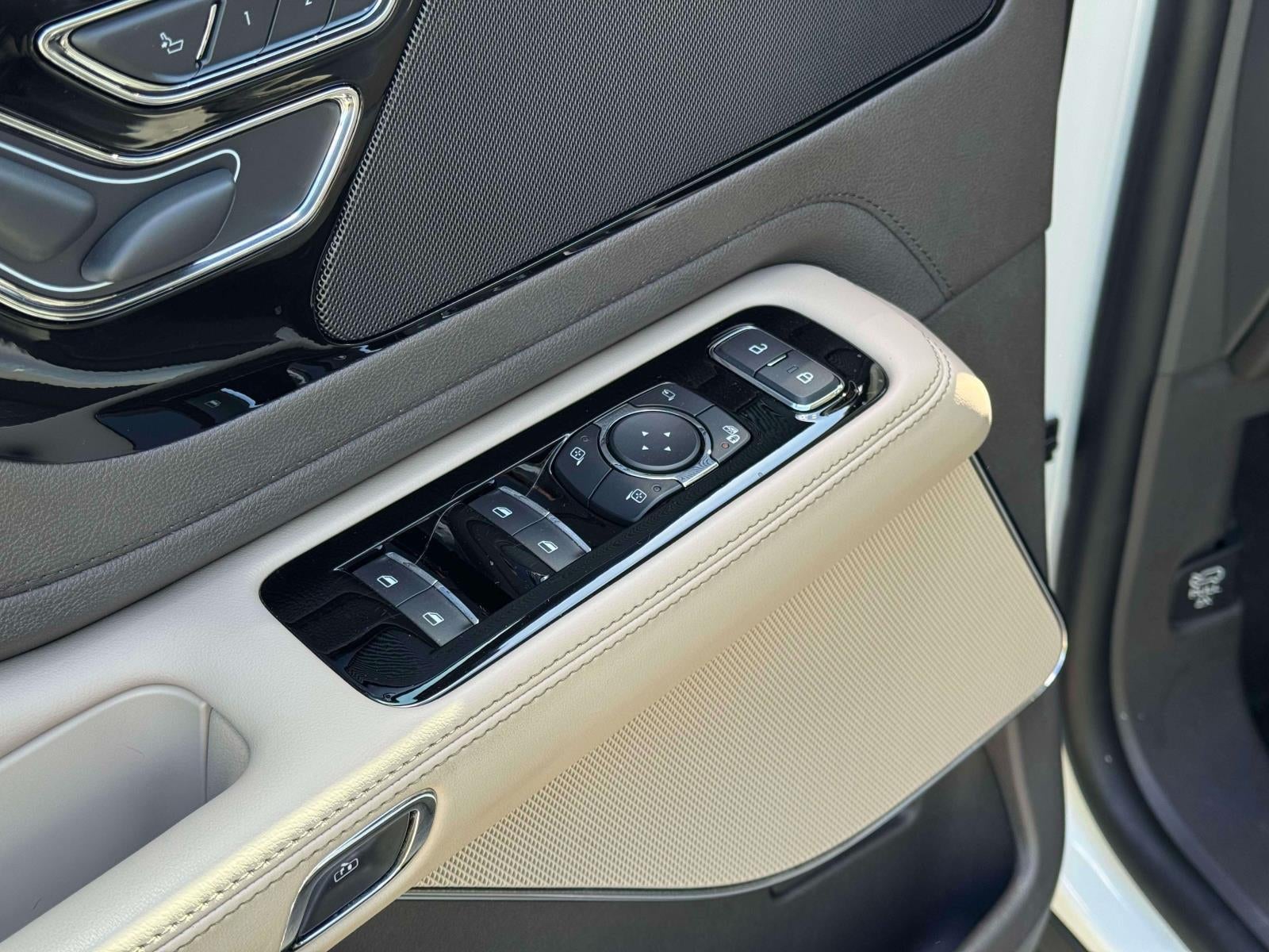 2023 Lincoln Aviator Standard