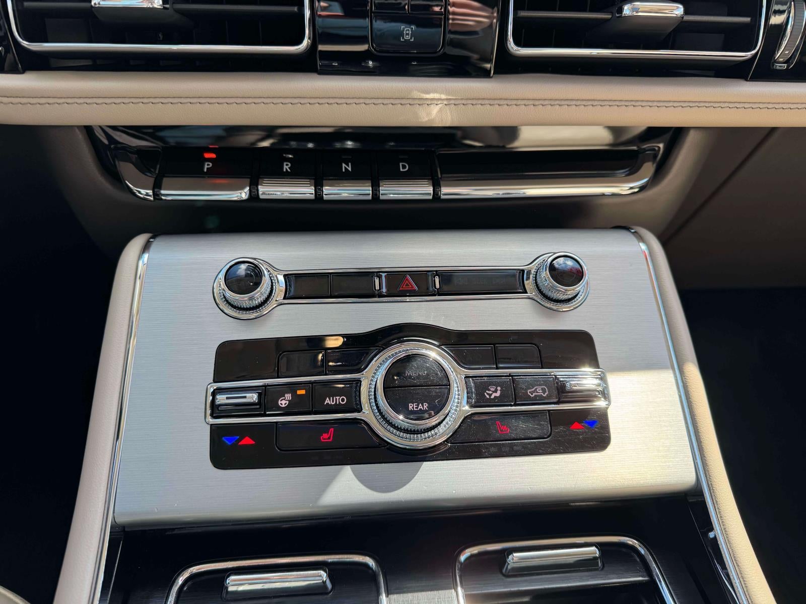 2023 Lincoln Aviator Standard