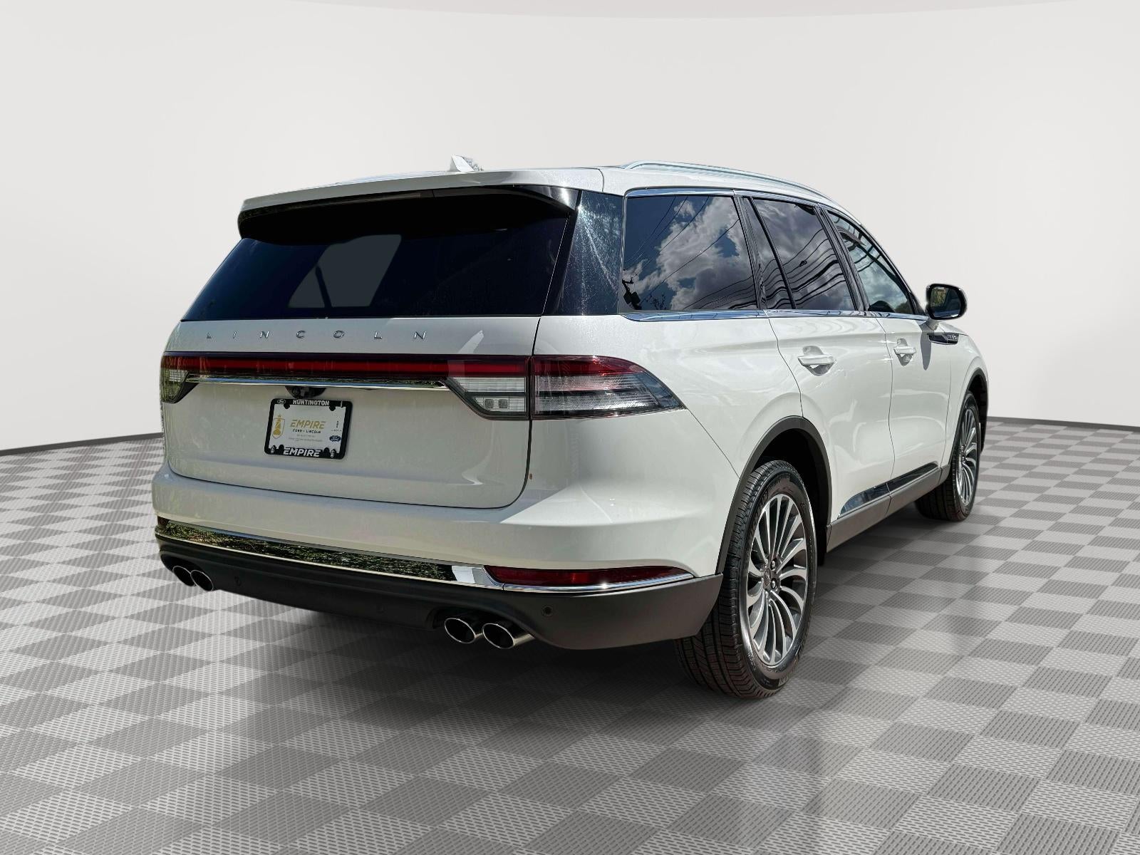 2023 Lincoln Aviator Standard