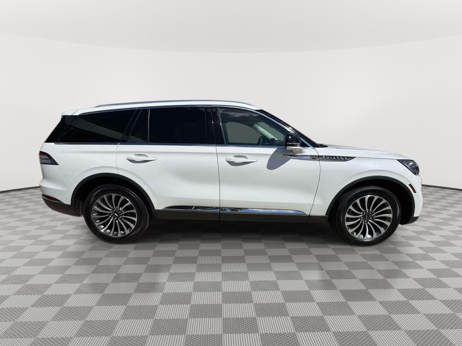 2023 Lincoln Aviator Standard