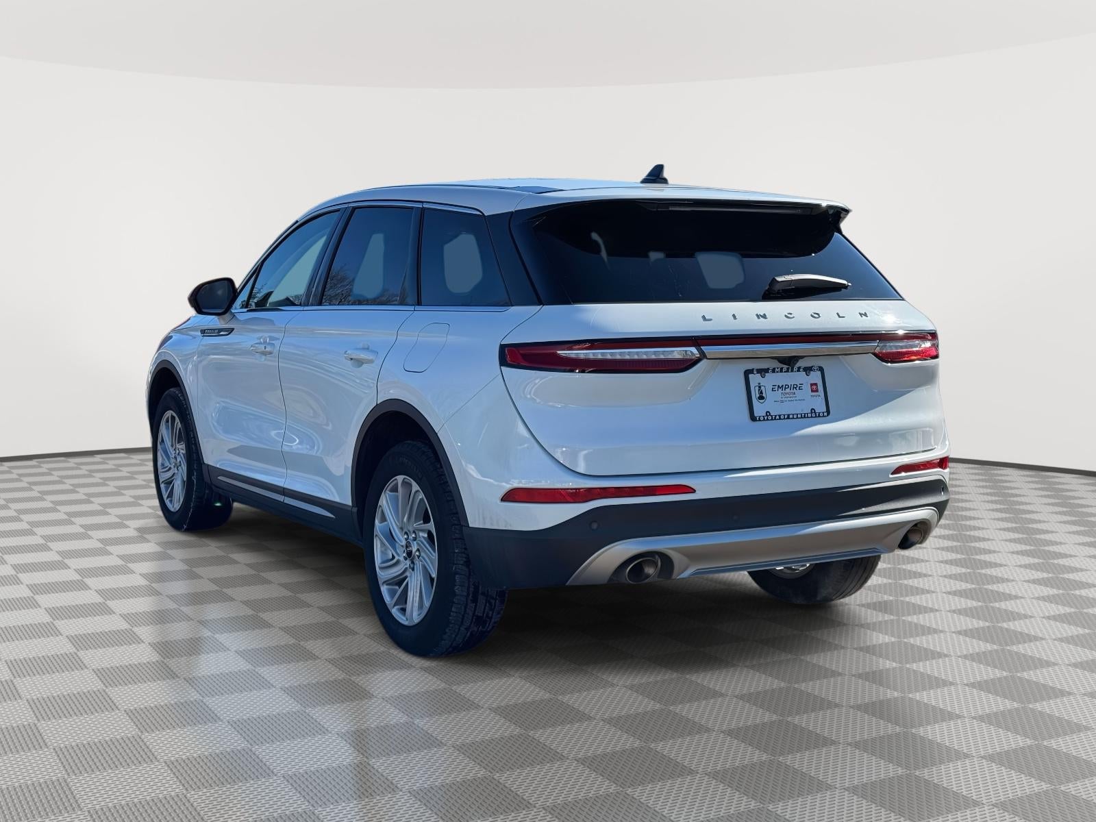 2023 Lincoln Corsair Standard