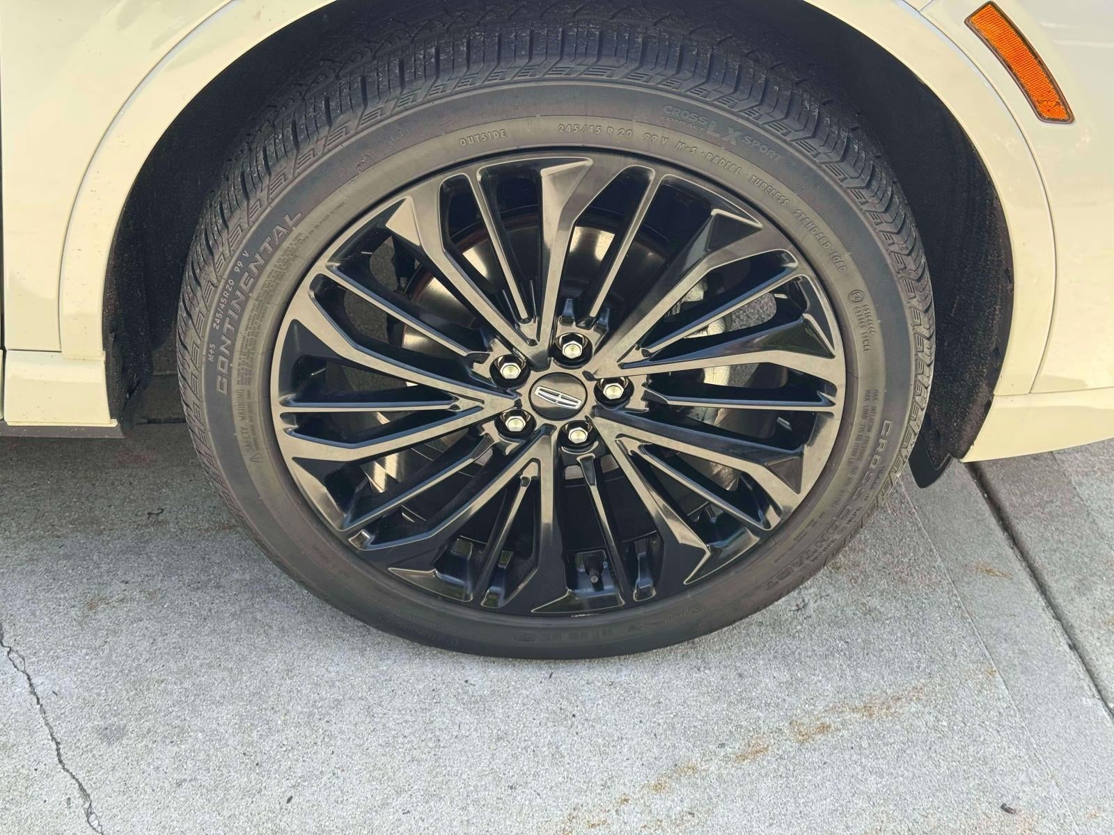 2023 Lincoln Corsair Standard