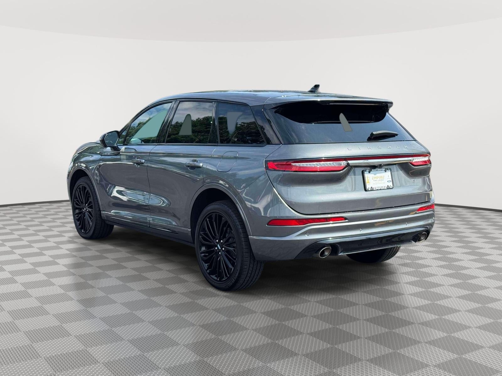 2023 Lincoln Corsair Standard