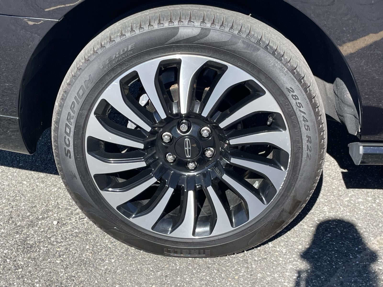 2024 Lincoln Navigator Black Label
