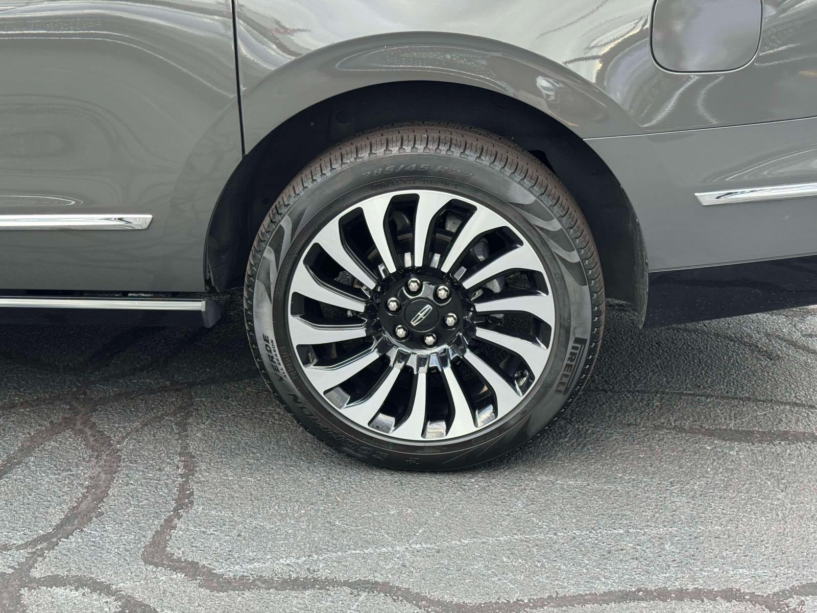 2024 Lincoln Navigator Black Label L