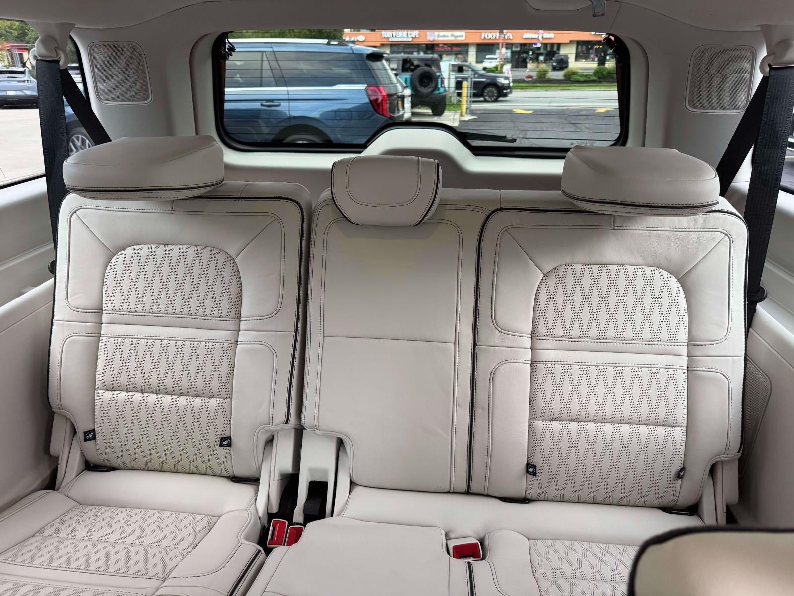 2024 Lincoln Navigator Black Label L