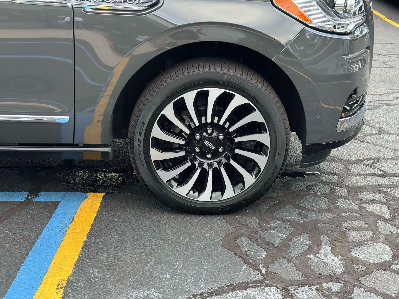 2024 Lincoln Navigator Black Label L