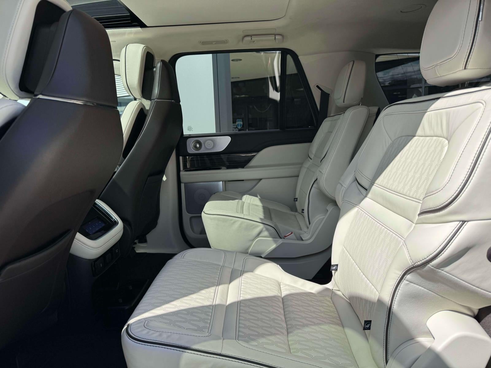 2024 Lincoln Navigator Black Label L