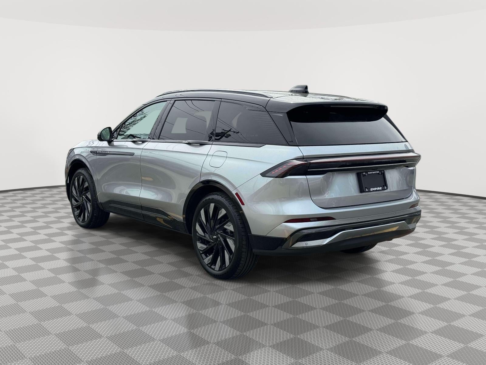 2025 Lincoln Nautilus Reserve