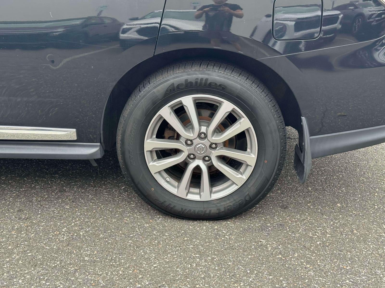 2016 Nissan Pathfinder SL