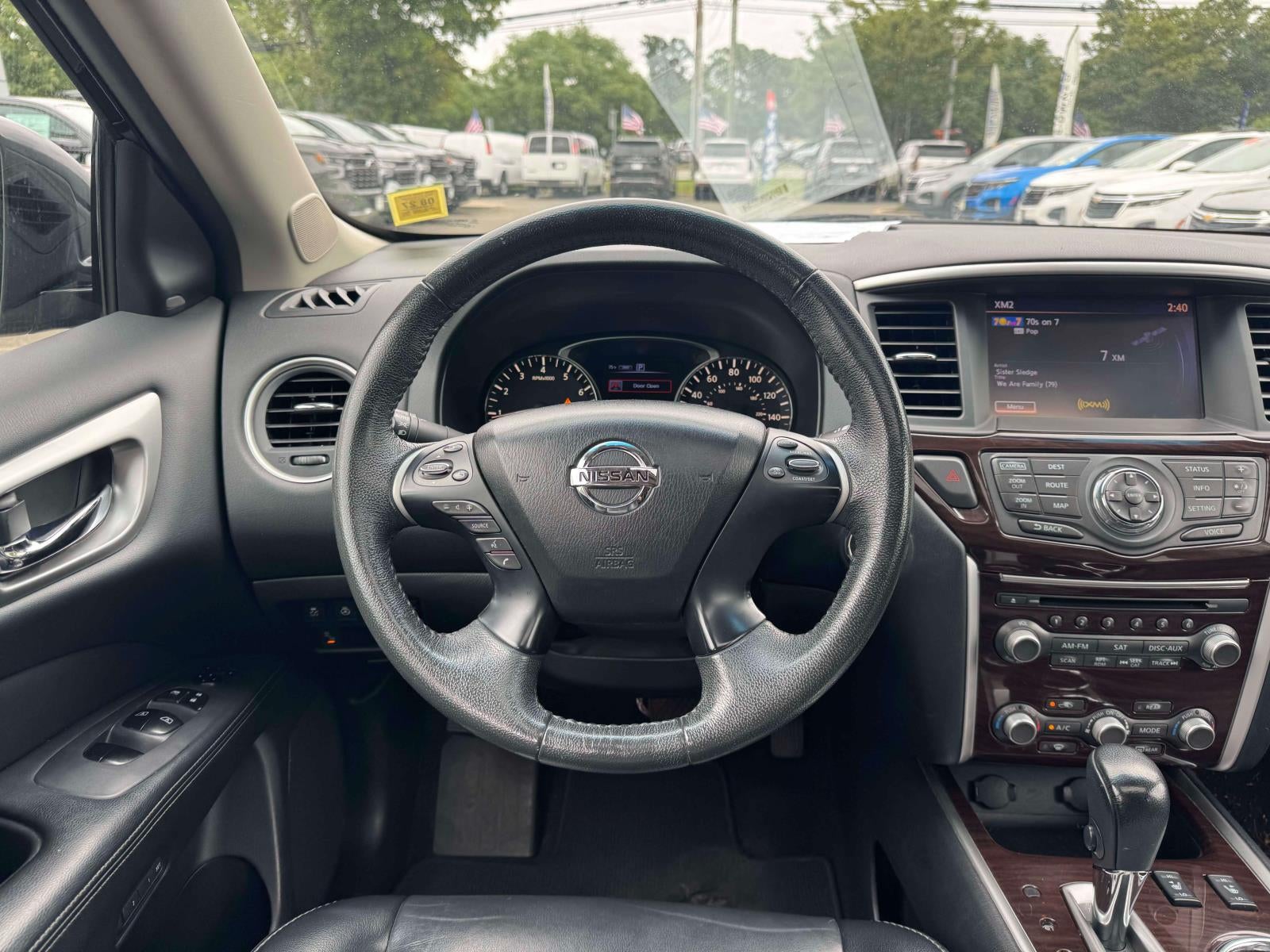 2016 Nissan Pathfinder SL