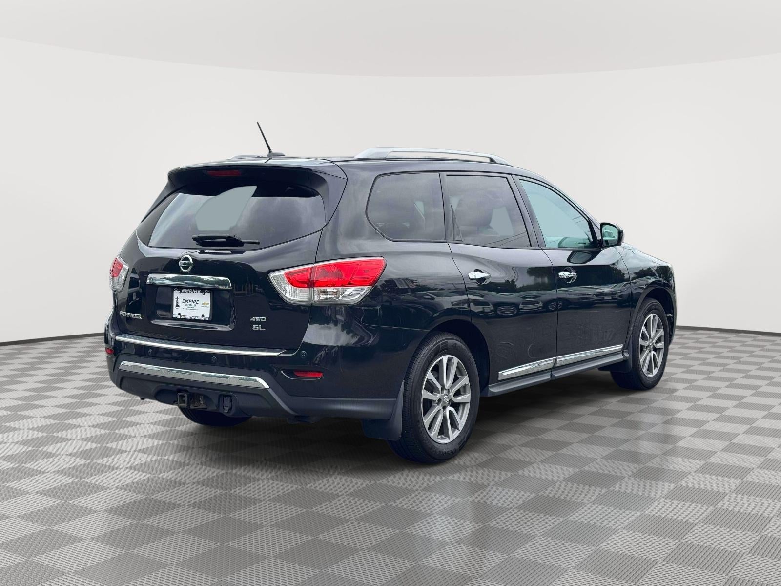 2016 Nissan Pathfinder SL