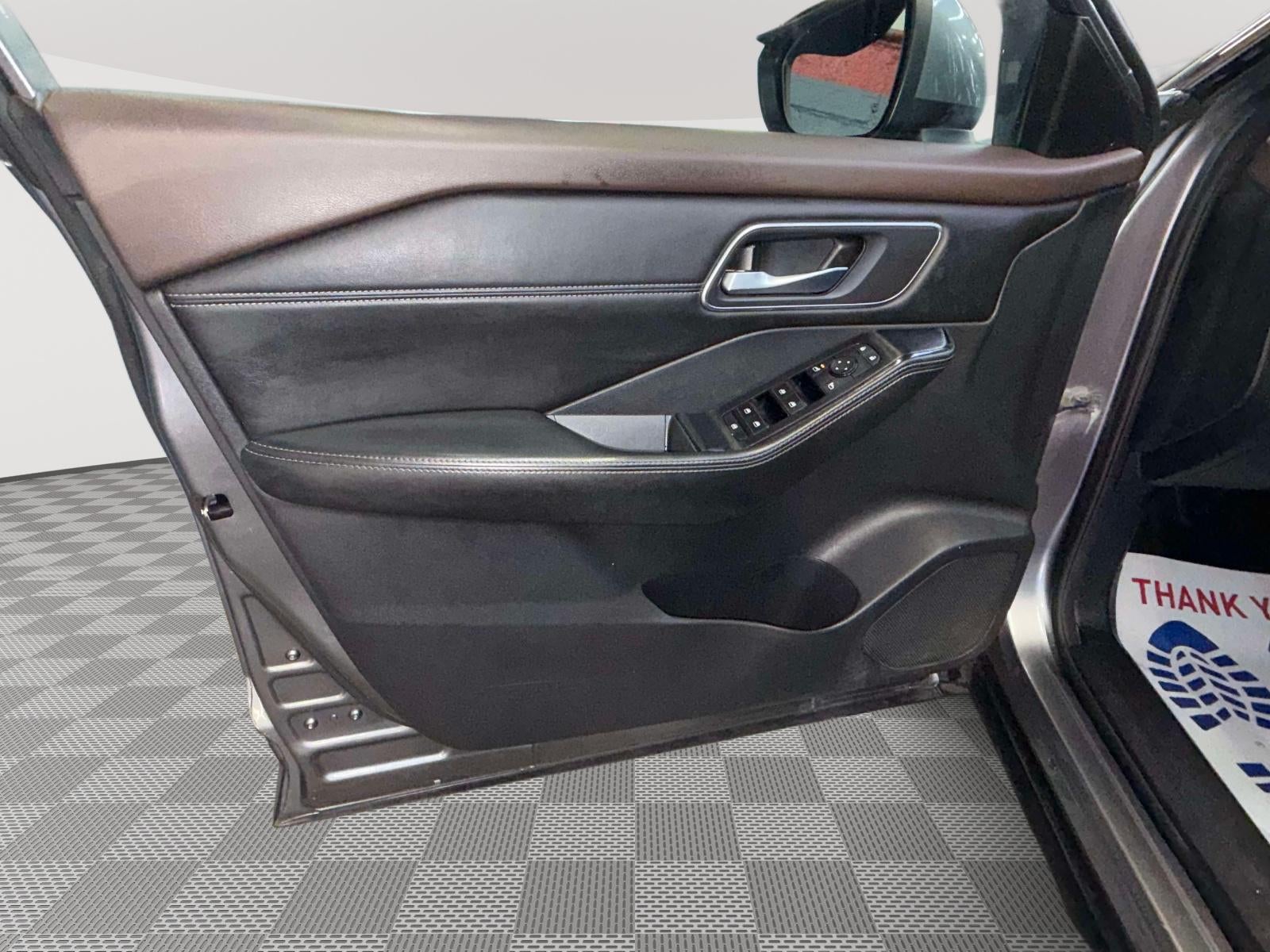 2021 Nissan Rogue SV FWD