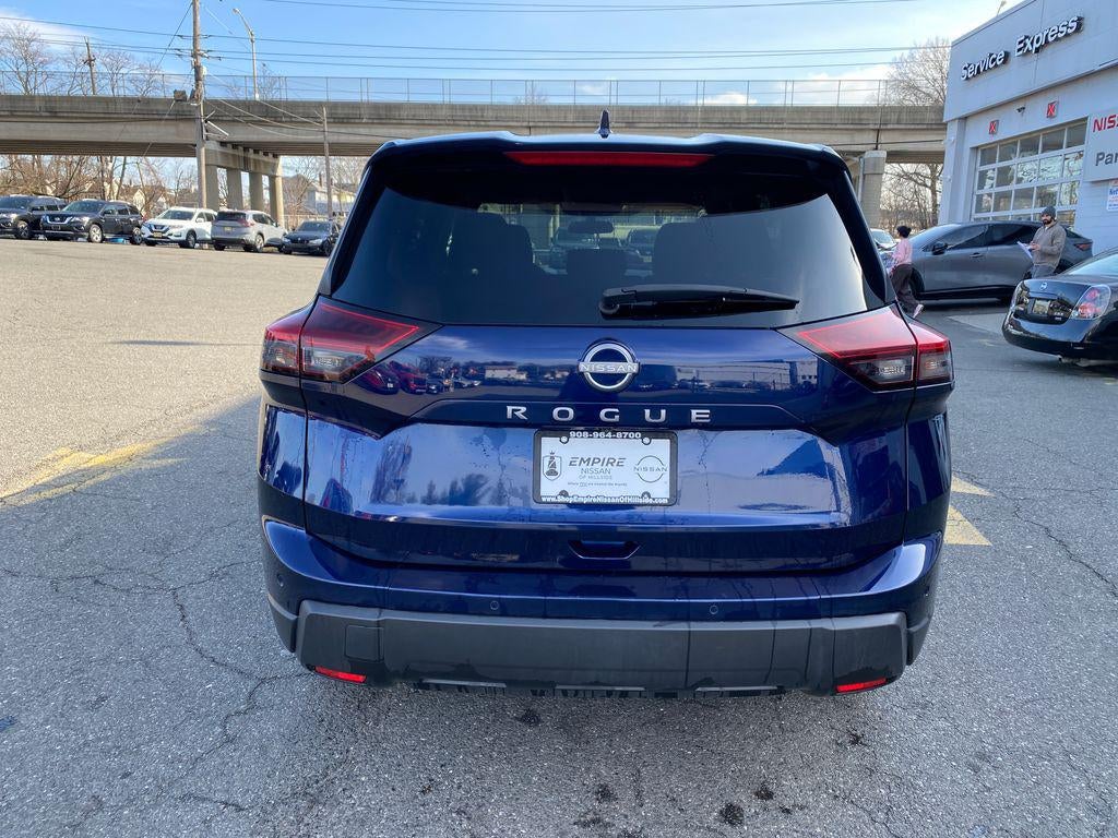 2024 Nissan Rogue SV FWD