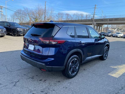 2024 Nissan Rogue SV FWD