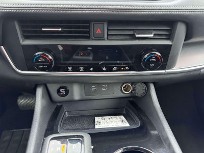 2024 Nissan Rogue SV FWD