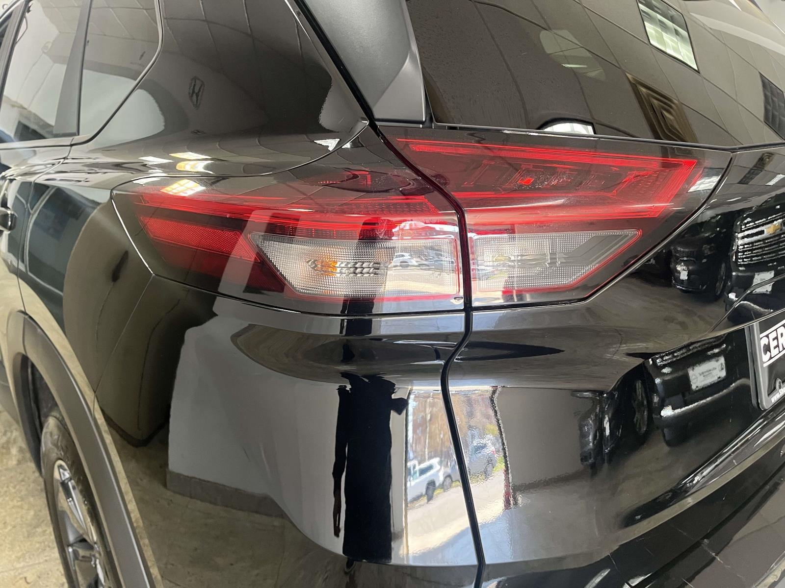 2024 Nissan Rogue SV FWD