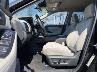 2024 Nissan Rogue SV FWD