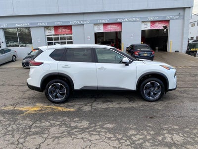 2024 Nissan Rogue SV FWD