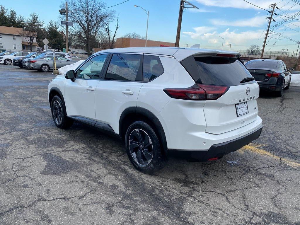 2024 Nissan Rogue SV FWD