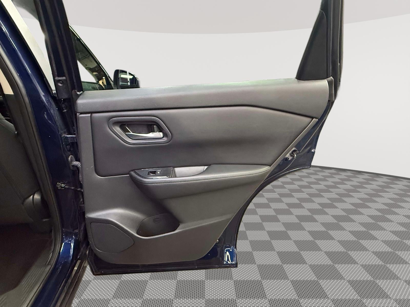 2024 Nissan Rogue SV FWD