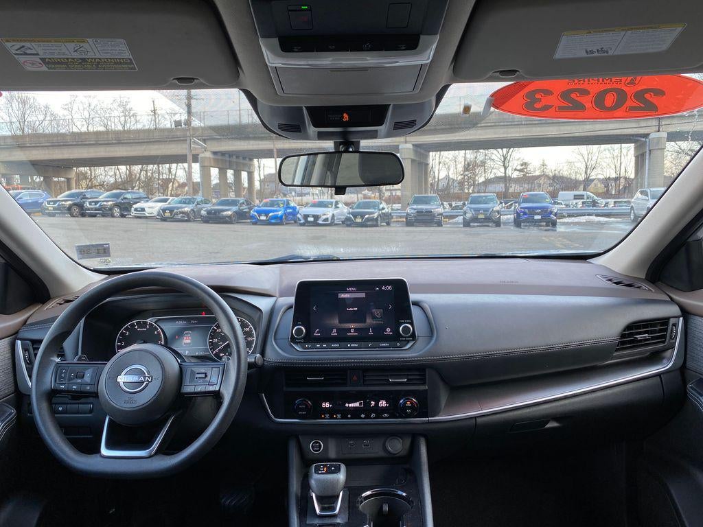 2023 Nissan Rogue SV FWD