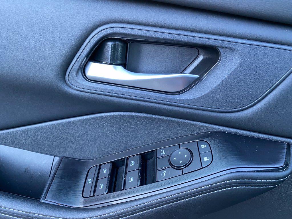 2025 Nissan Rogue SV Intelligent AWD