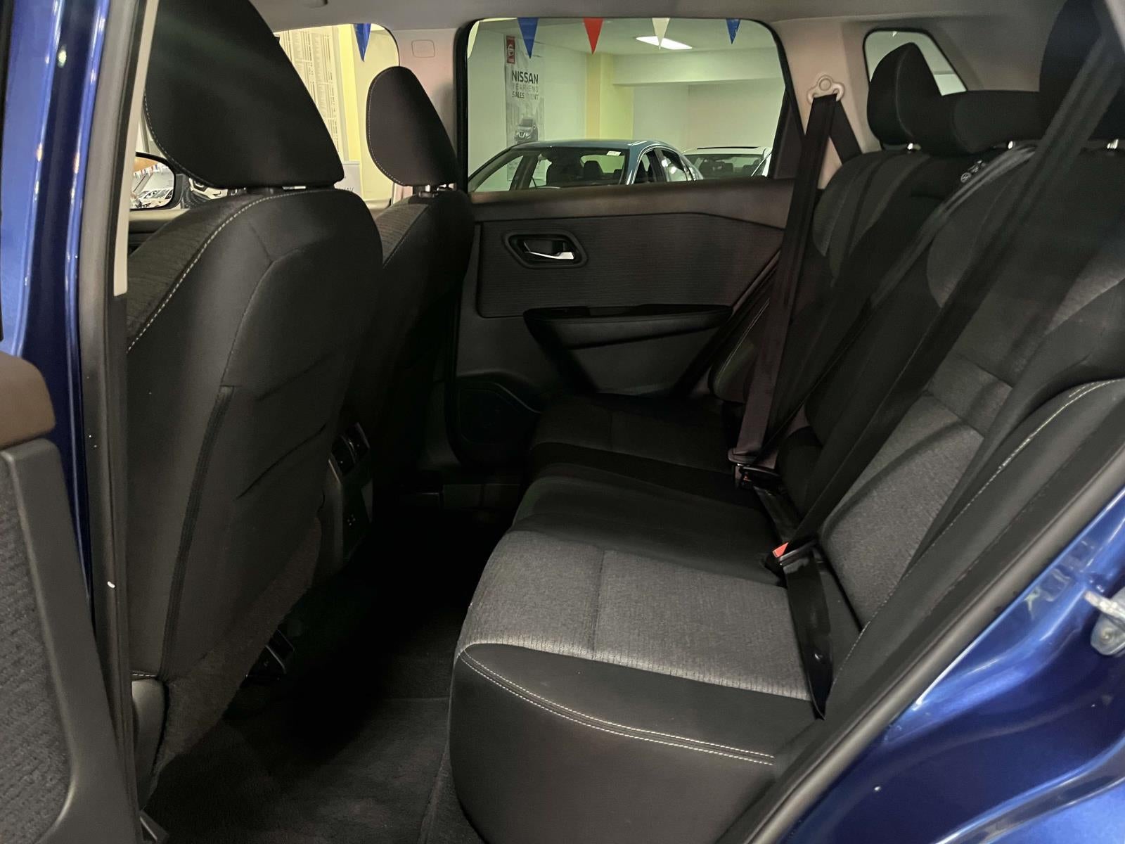 2022 Nissan Rogue SV Intelligent AWD