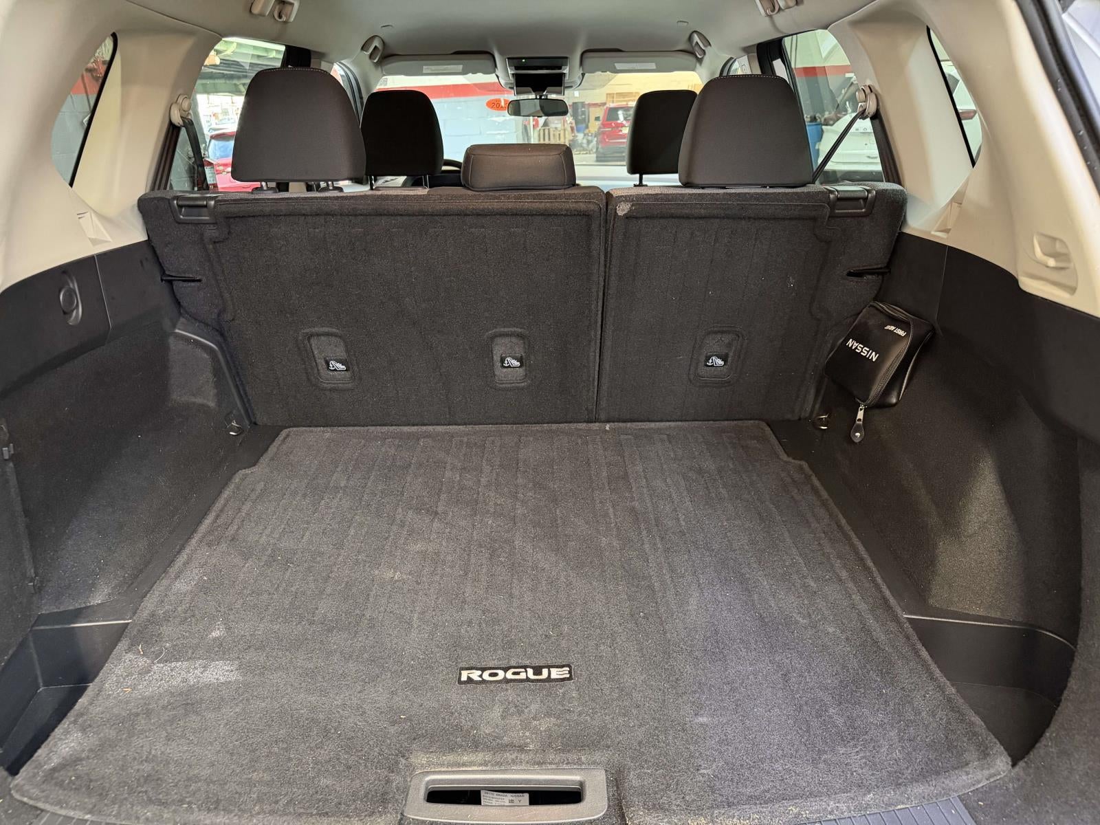 2022 Nissan Rogue SV Intelligent AWD