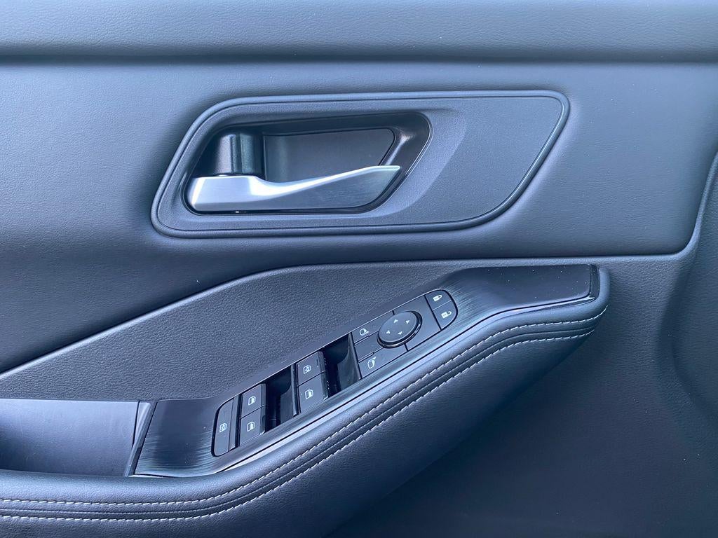 2025 Nissan Rogue SV Intelligent AWD