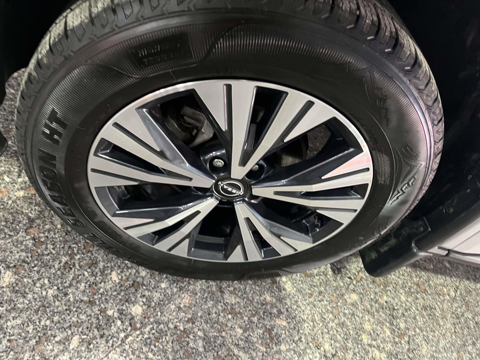 2022 Nissan Rogue SV Intelligent AWD