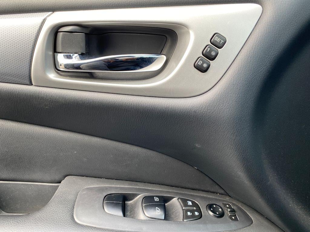 2020 Nissan Pathfinder SL 4WD