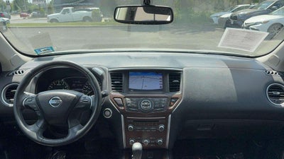 2018 Nissan Pathfinder Platinum