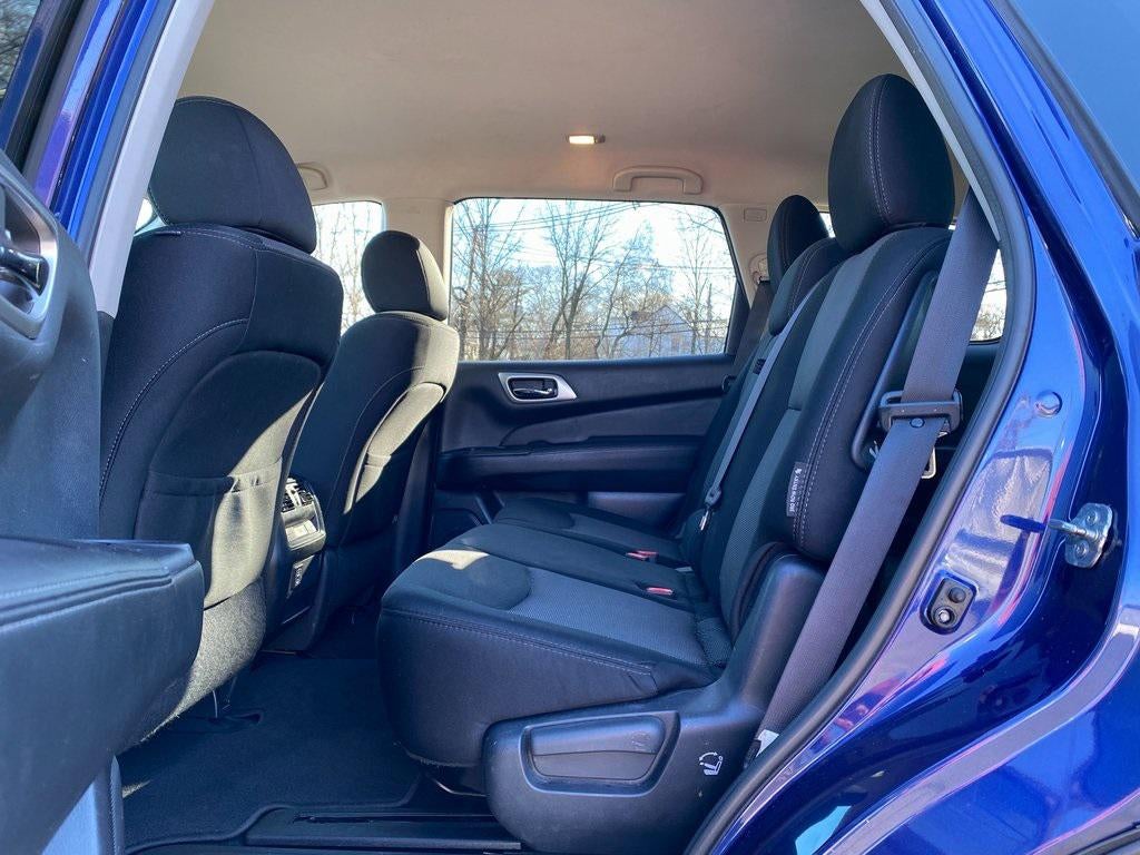 2018 Nissan Pathfinder SV