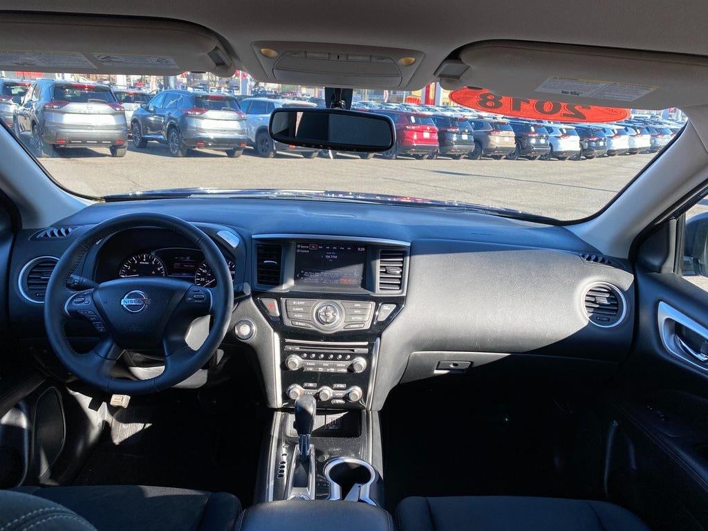 2018 Nissan Pathfinder SV