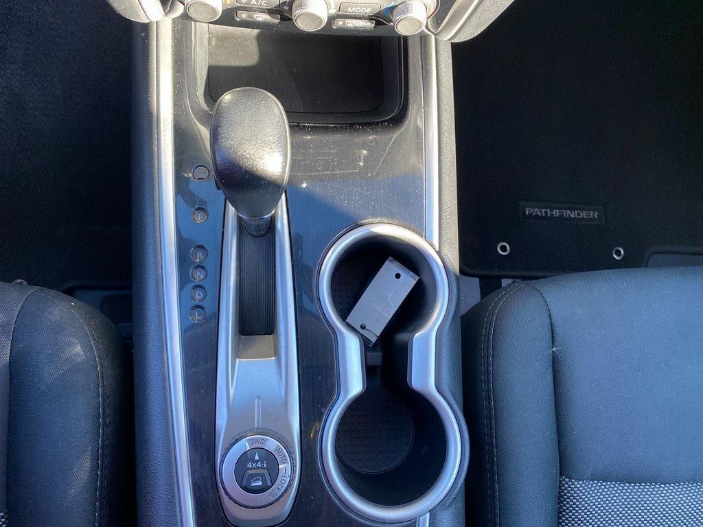 2018 Nissan Pathfinder SV