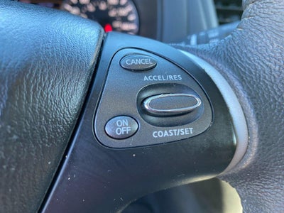 2018 Nissan Pathfinder SV