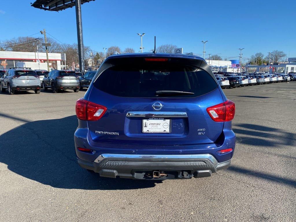 2018 Nissan Pathfinder SV