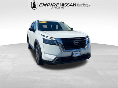 2023 Nissan Pathfinder S 4WD