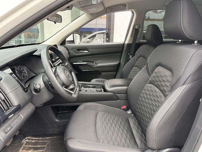 2022 Nissan Pathfinder S 4WD