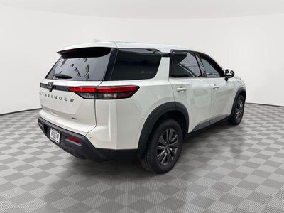 2022 Nissan Pathfinder S 4WD
